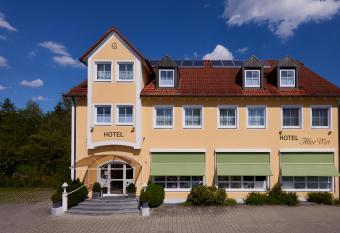 Hotel Alter Wirt allows 18 year olds to book a room