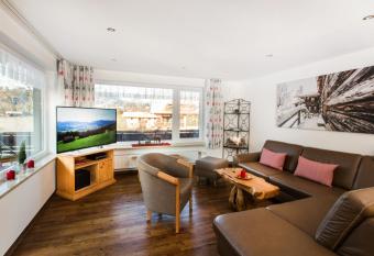 Ferienwohnungen Anger has Balcony rooms