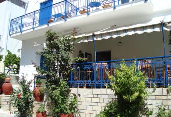 Vakhos allows 18 year olds to book a room