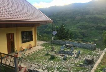 Trekkers Lodge and Cafe has Balcony rooms