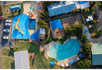 Discovery Parks - Coolwaters, Yeppoon has Balcony rooms