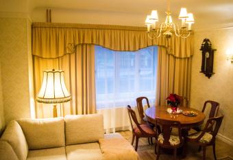 Ranna Luxury Apartment allows 18 year olds to book a room