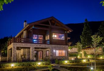 Aelia Hospitality Parnassus has Balcony rooms