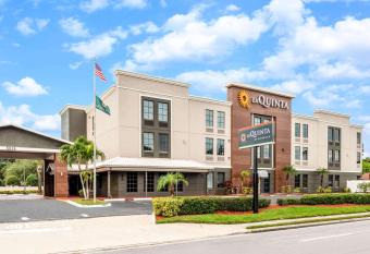 La Quinta Inn & Suites by Wyndham St. Petersburg Northeast allows 18 year olds to book a room