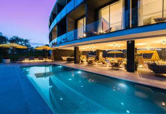 LAVIDA Hotel at Camiral Golf & Wellness has Balcony rooms