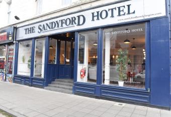 Sandyford Hotel allows 18 year olds to book a room