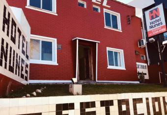 Hotel Nunes has Balcony rooms