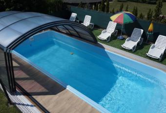 Villa Clipper - 5 minut od pla  y has Balcony rooms