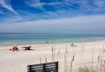 PAG Beachhouse Rentals has Balcony rooms