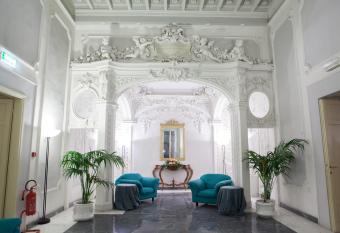 Hotel Palazzo Benci allows 18 year olds to book a room