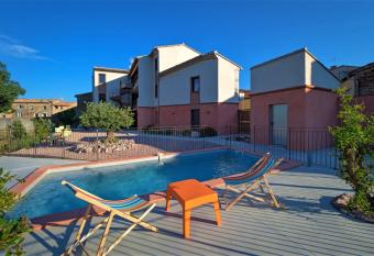 Contact H  tel Le Minervois - H  tel & Restaurant Au nord de Carcassonne allows 18 year olds to book a room