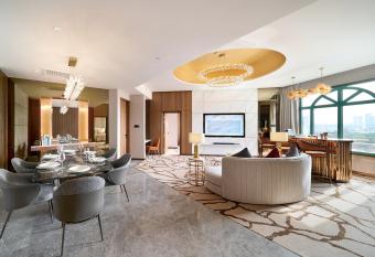 Sunway Resort Hotel allows 18 year olds to book a room