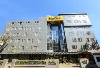 Hotel Suncity Residency allows 18 year olds to book a room