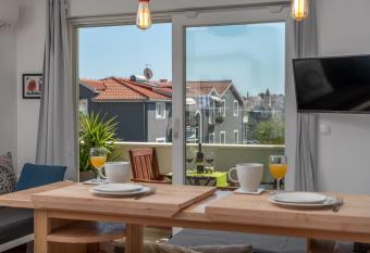 Trogir Downtown Apartments has Balcony rooms