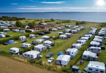 HYGGE Strand Camping has Balcony rooms