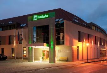 Holiday Inn Trnava, an IHG Hotel allows 18 year olds to book a room