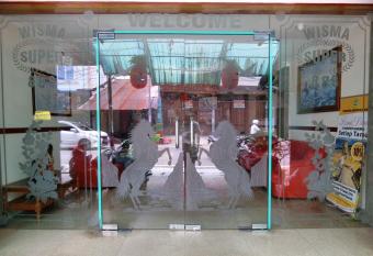 HOTEL SUPER 888 has Smoking rooms