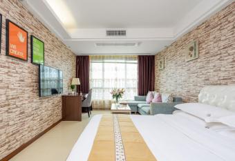 YOYO INTERNATIONAL Apartment allows 18 year olds to book a room