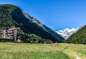 Bellevue Hotel & SPA has Balcony rooms