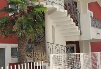 Apartments Durutovi   has Balcony rooms