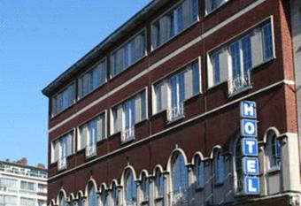 Hotel Bristol Internationaal allows 18 year olds to book a room