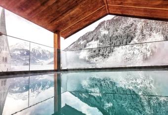 Alpenhotel Kramerwirt has Balcony rooms