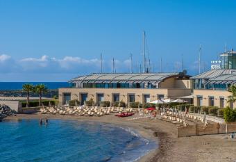 Hotel Riviera dei Fiori has Balcony rooms