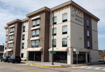 Cobblestone Inn & Suites - Menomonie/Uw-Stout allows 18 year olds to book a room