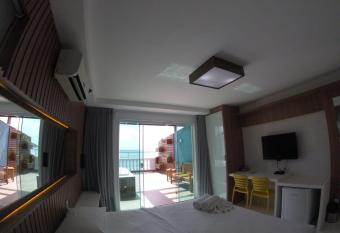 Ocean View Hotel has rooms with a private hot tub