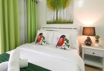 An Oasis in Tagaytay has Balcony rooms