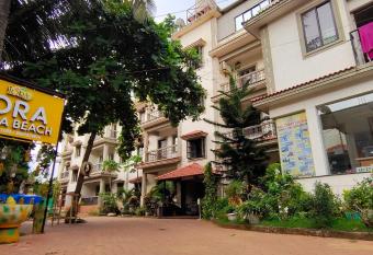 Iora Baga Beach allows 18 year olds to book a room