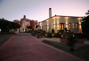 Armonia Resort has Balcony rooms