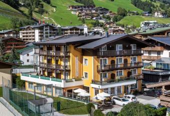 Hotel Tannenberg has Balcony rooms