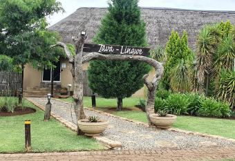 Tava Lingwe Game Lodge & Wedding Venue has Balcony rooms