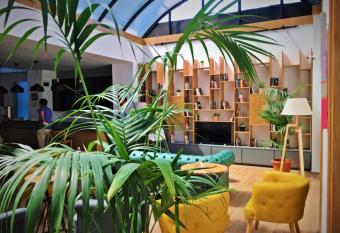 Pera Hotel L  leburgaz has Balcony rooms