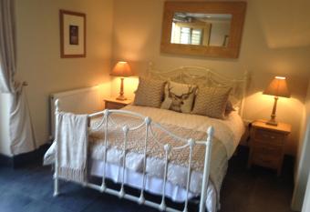 The Queens has Balcony rooms