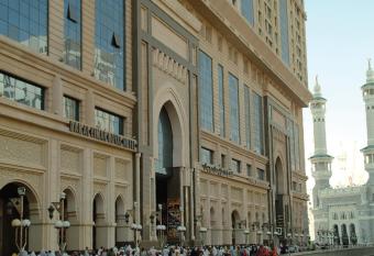 Dorrar Al Eiman Royal Hotel allows 18 year olds to book a room