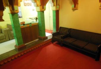 Shiva Inn has Balcony rooms