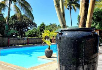 Les Bananes Vertes Ecolodges has Balcony rooms