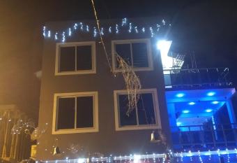 Van Der Salle has Balcony rooms