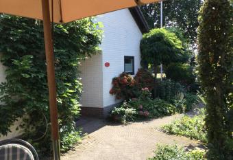 B&B Bosrand has Balcony rooms