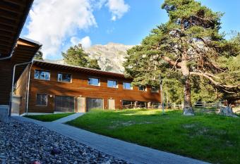 Sport- und Ferienhaus Don Bosco allows 18 year olds to book a room