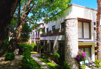 Hotel & Spa Do  a Urraca San Miguel De Allende has Balcony rooms