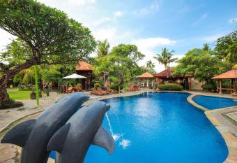 Banyualit Spa  n Resort Lovina allows 18 year olds to book a room