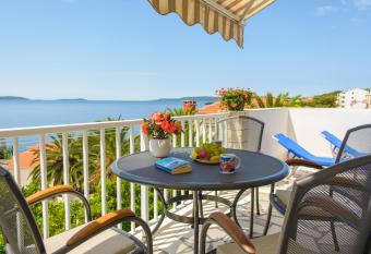 Apartments Klasan allows 18 year olds to book a room