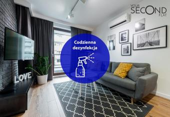 YourSecondFlat Siedmiogrodzka-Grzybowska has Balcony rooms