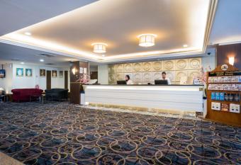 Hotel Sentral Riverview Melaka allows 18 year olds to book a room