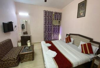 Hotel Rama Palace has Balcony rooms