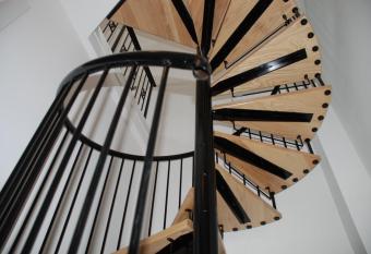 2 Ramore Ave has Balcony rooms