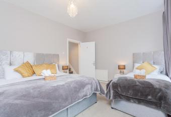 The Avenue Belfast has Balcony rooms